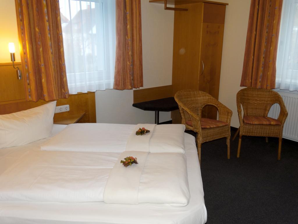 Hotel Sonne - Haus 2 Idstein Δωμάτιο φωτογραφία